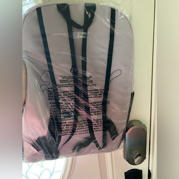 Pink Puma Backpack- Brand New - Picture 9 of 9